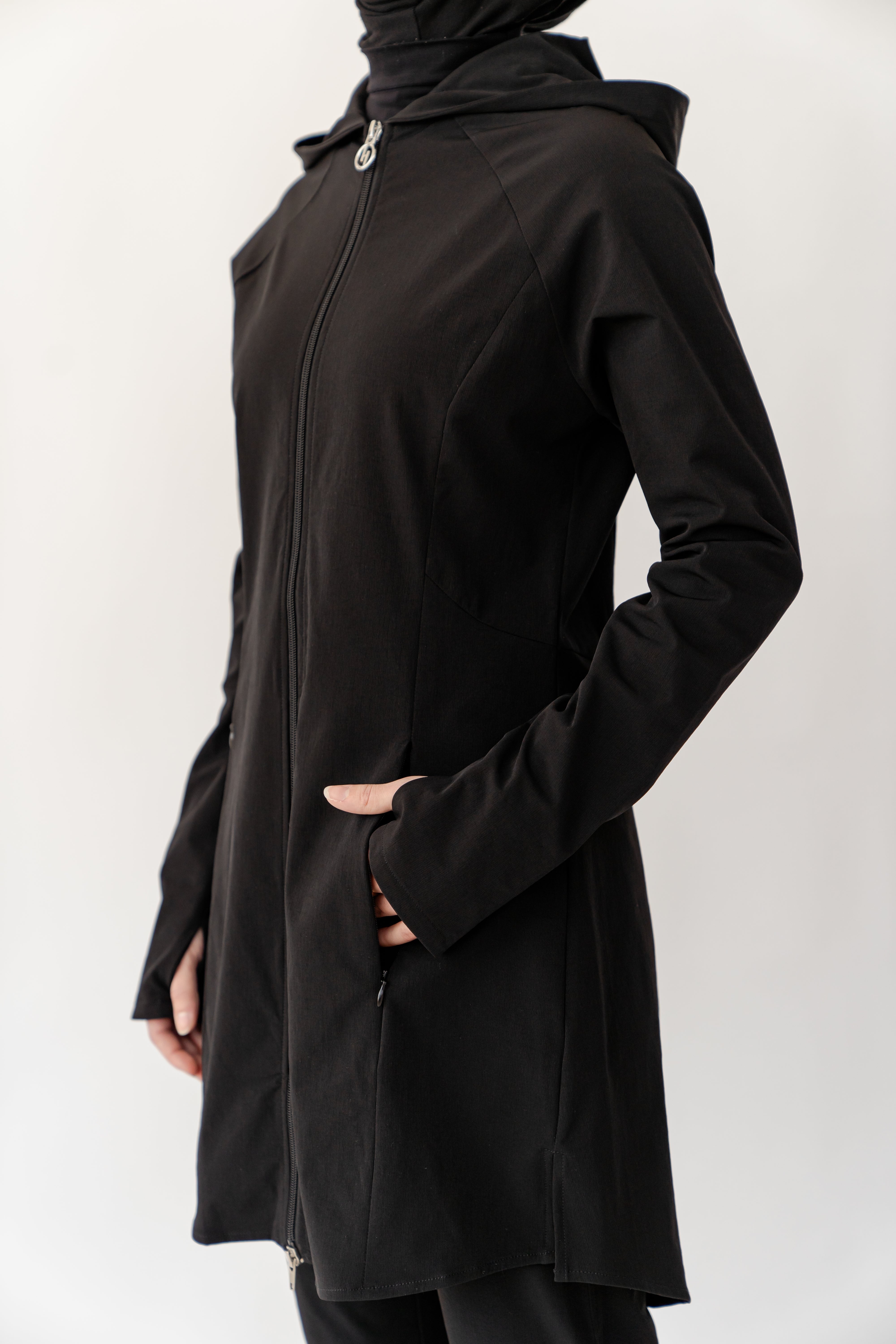 On The Run - Jacket - Black